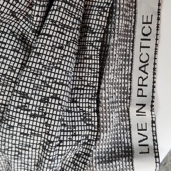 Lululemon Metal Vent Tech Long Sleeve 2.0 Space Code Graphite Grey/Vapor - Picture 7 of 8